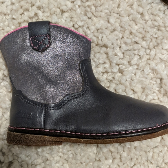 Clarks first shoes - Picture 2 of 8